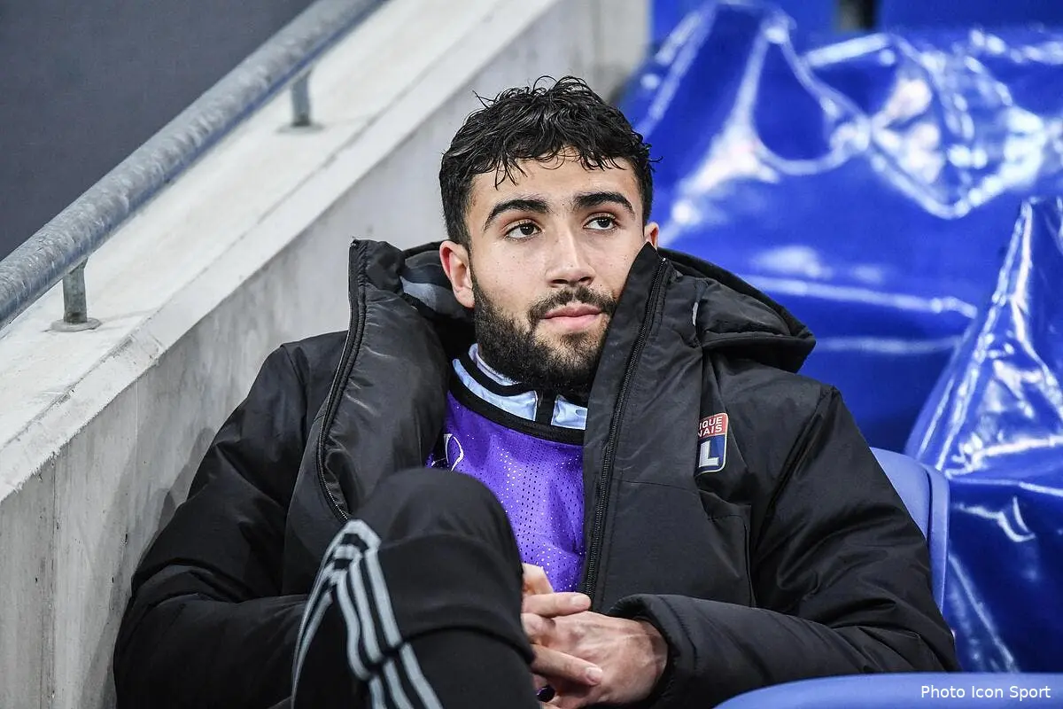 OL : Aulas menace de trancher dans la polémique Genesio-Fekir