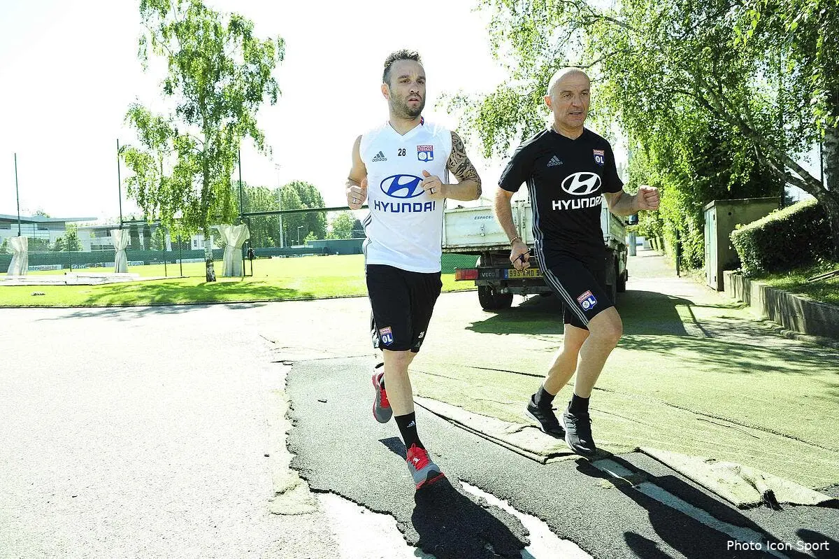 OL : FIFA, préavis, Aulas en furie sur le dossier Pintus