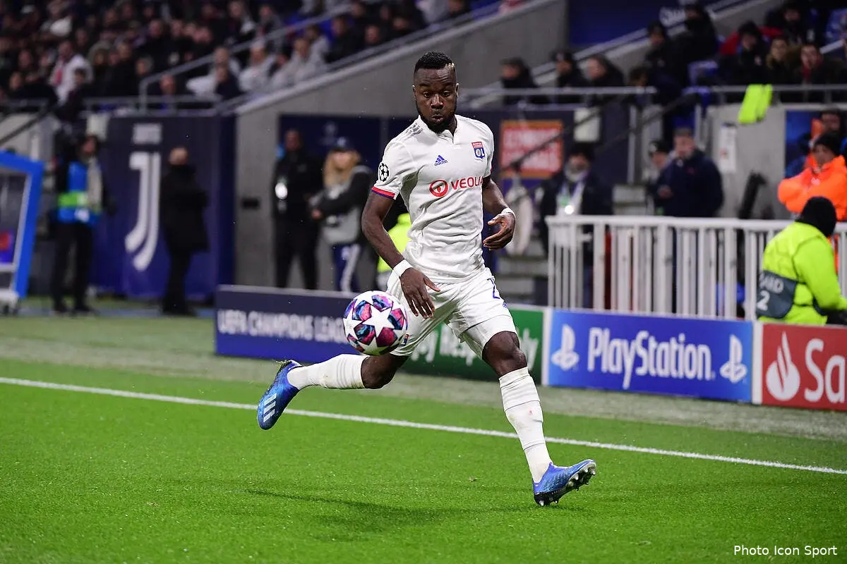 ol cornet se fait violence au poste de lateral gauche icon winter 26022020121278279445