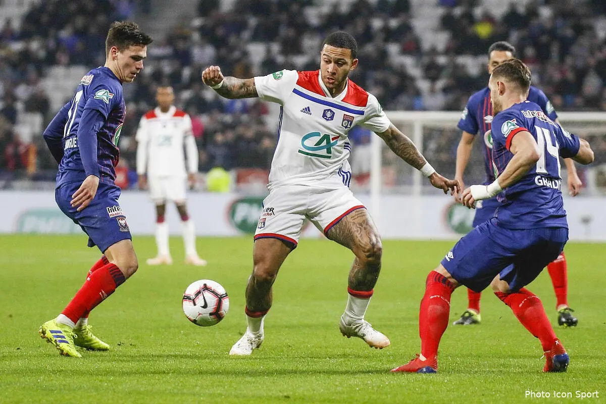 ol crise et blessure le prix de depay s effondre icon bia 270219 11 11284063