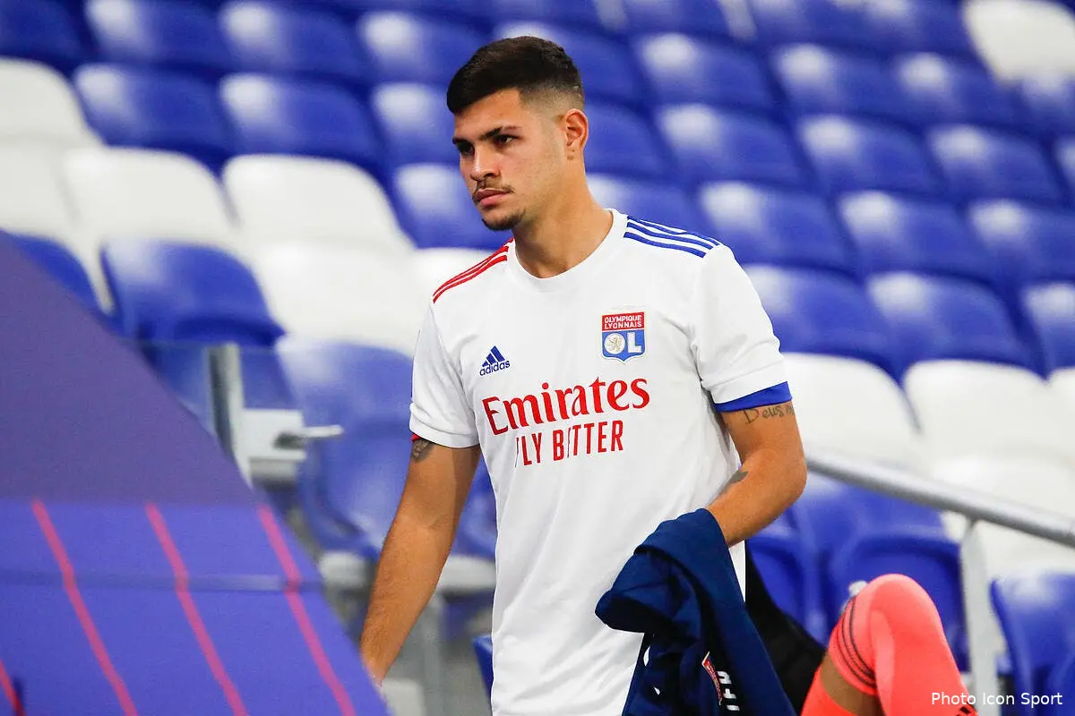 ol garcia explique comment bruno guimaraes a perdu de son eclat bruno guimaraes 4 300949