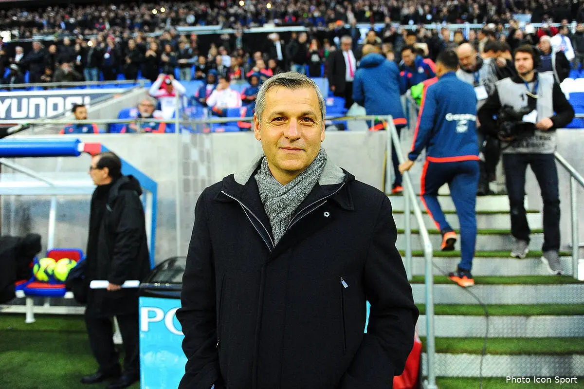 OL : Genesio se donne deux matches pour tuer les critiques