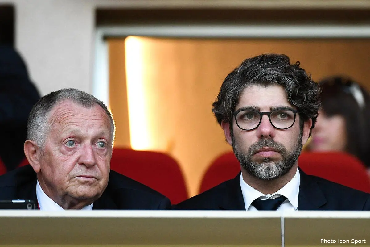 ol juninho a deja regle le bug de lyon riolo applaudit juninho 7291883