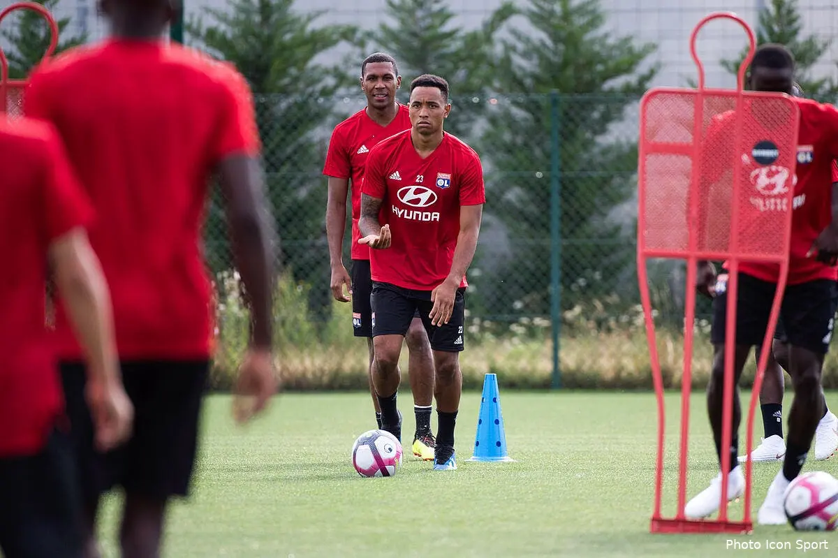 OL : Kenny Tete déprime et parle d'un gros problème à Lyon