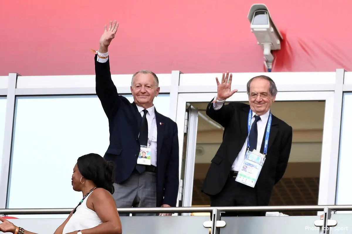ol la confidence de le graet aulas va retrouver la raison icon dib 300618 23 16283969