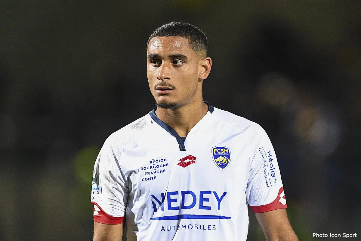 ol lacroix contre deux jeunes lyon a l assaut icon alc 181019 45 70285417
