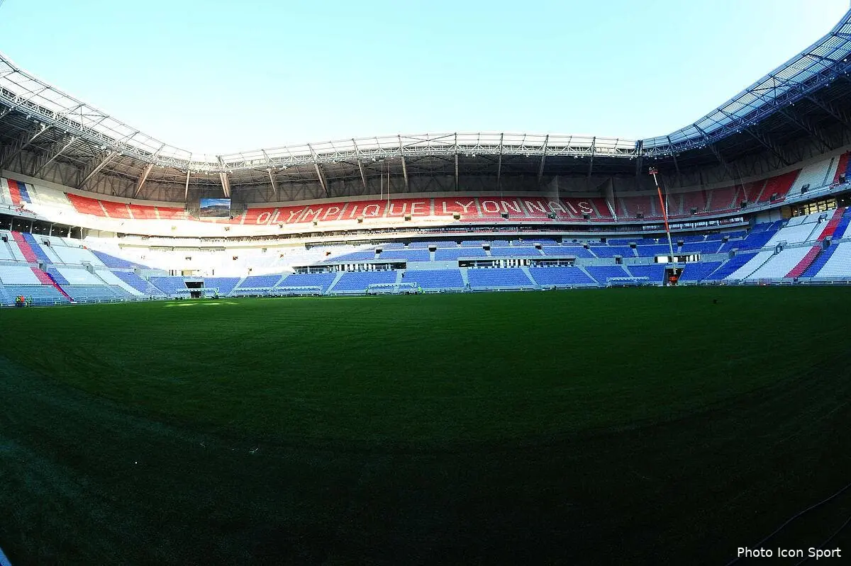 ol le choc contre l om reserve aux vip la decision va tomber stade ol294555