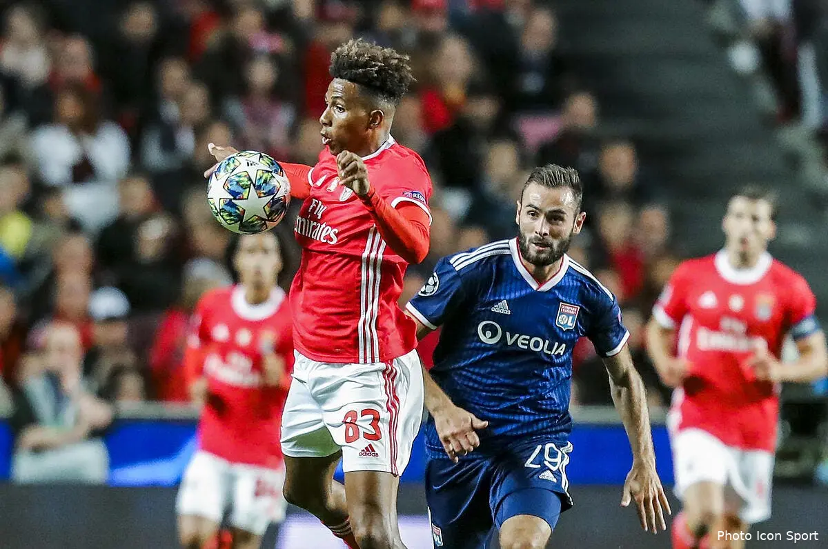 ol le mercato hivernal de lyon tourne au cauchemar icon ci sports 20191023 35988172274433