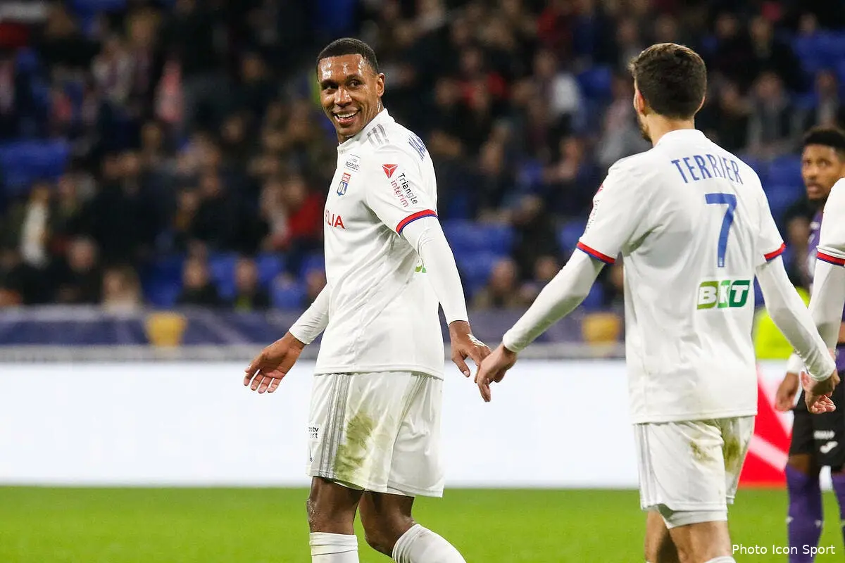 ol marcelo reste a lyon la guerre est finir avec les supporters icon mg 8412 copie275153