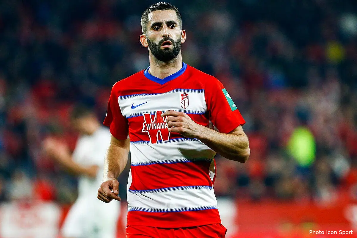 ol pret a faire la paix avec aulas gonalons veut revenir gonalons 22290017