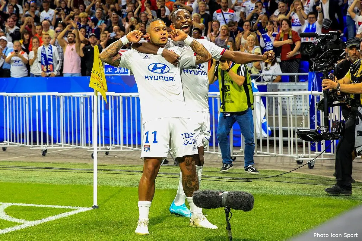 ol taisez vous memphis depay passe en mode contre attaque depay 28283495