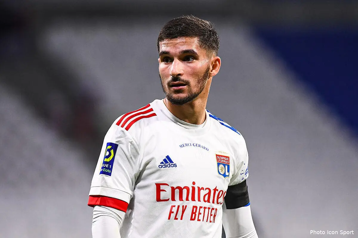 ol un supporter de lyon scandalise aouar sur le web icon bap 161220 93 164 302297