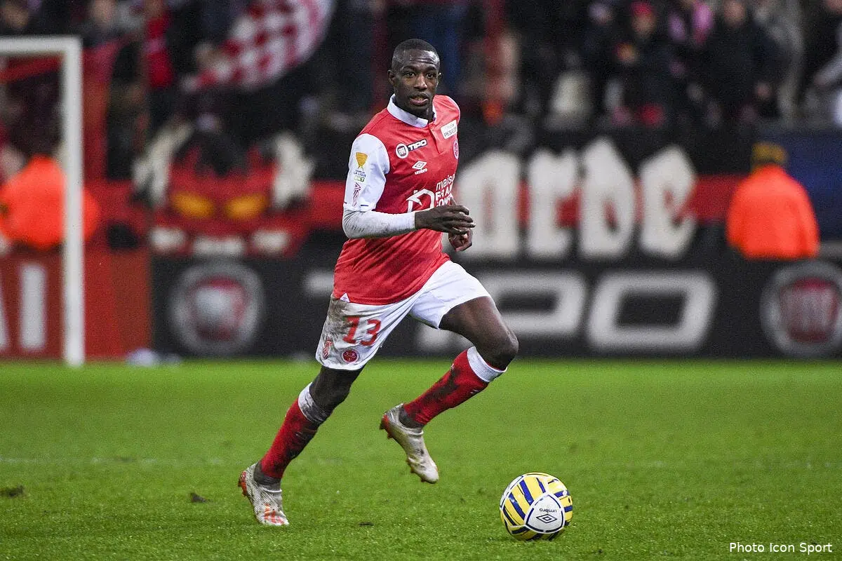 ol une offre pour kamara lyon mis sous pression icon alc 171219 45 71274395