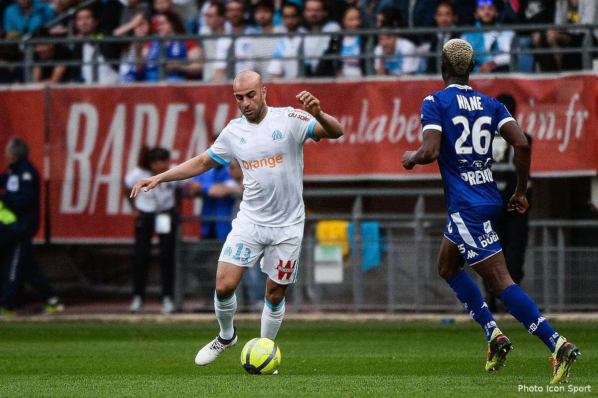om l om sabre le champagne abdennour a enfin des courtisans icon bap 150418 93 167221499