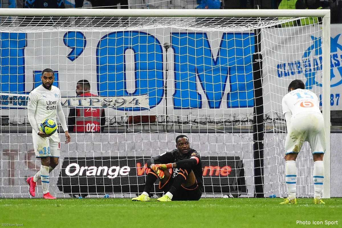 om latour taille marseille et repond aux insultes icon 3395021279013