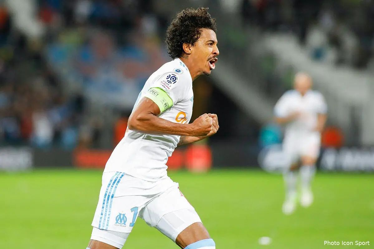 OM : Les supporters pardonnent à Luiz Gustavo son fashion faux pas pour Noël
