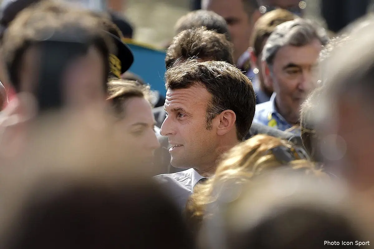 om macron zappe le duo ajroudi boudjellal ce n est pas serieux icon belgaimage 153226501289971
