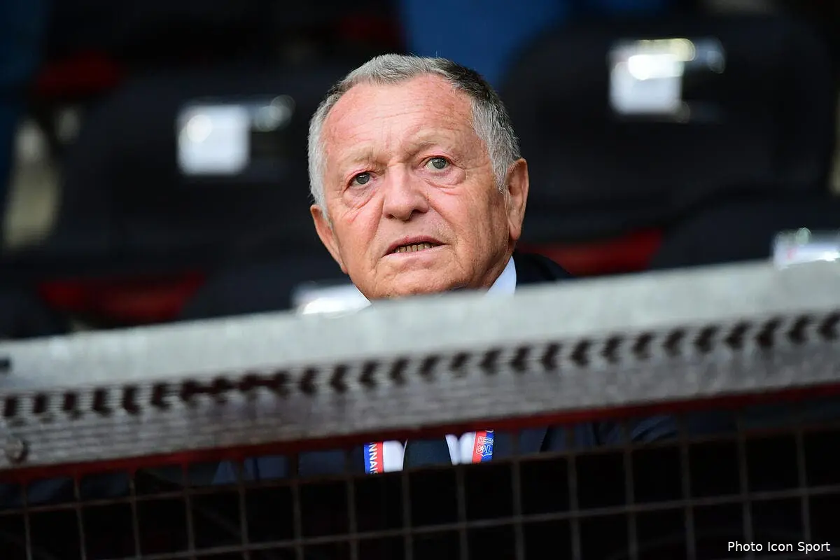 OM-OL : Report bidon et Bescherelle oublié, La Provence accuse Aulas