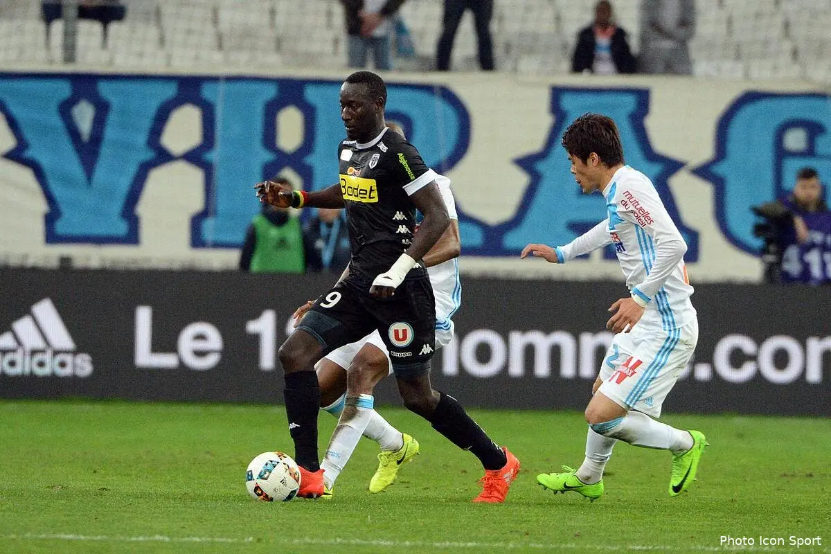 OM : Pépé toujours dans le viseur, mais à un prix différent ?