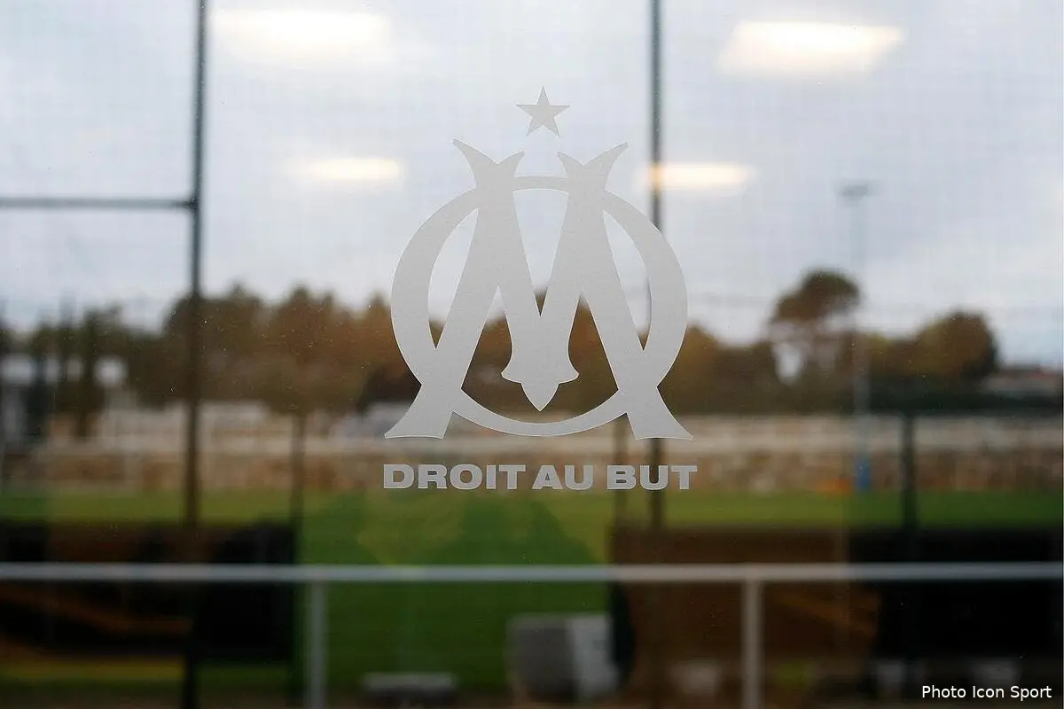om qui est vraiment derriere boudjellal icon rep 081009 03 14288257