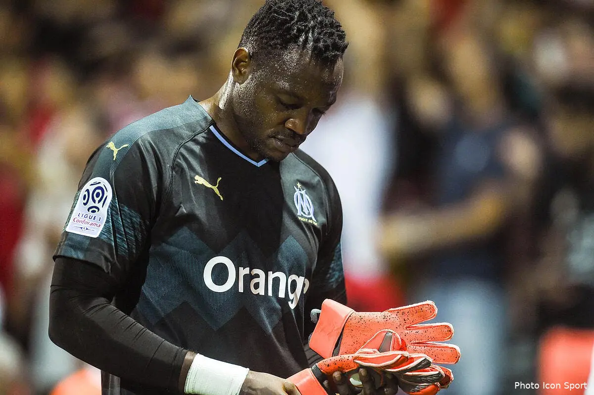 OM : Réunion d'urgence pour Mandanda qui a « 4 à 5 kilos de trop »