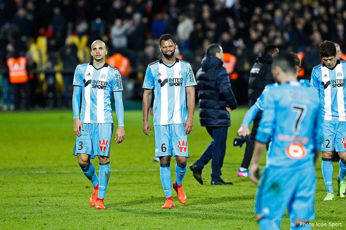 om surprise trois clubs draguent ce defenseur de l om icon mrv 030217 02 05223505
