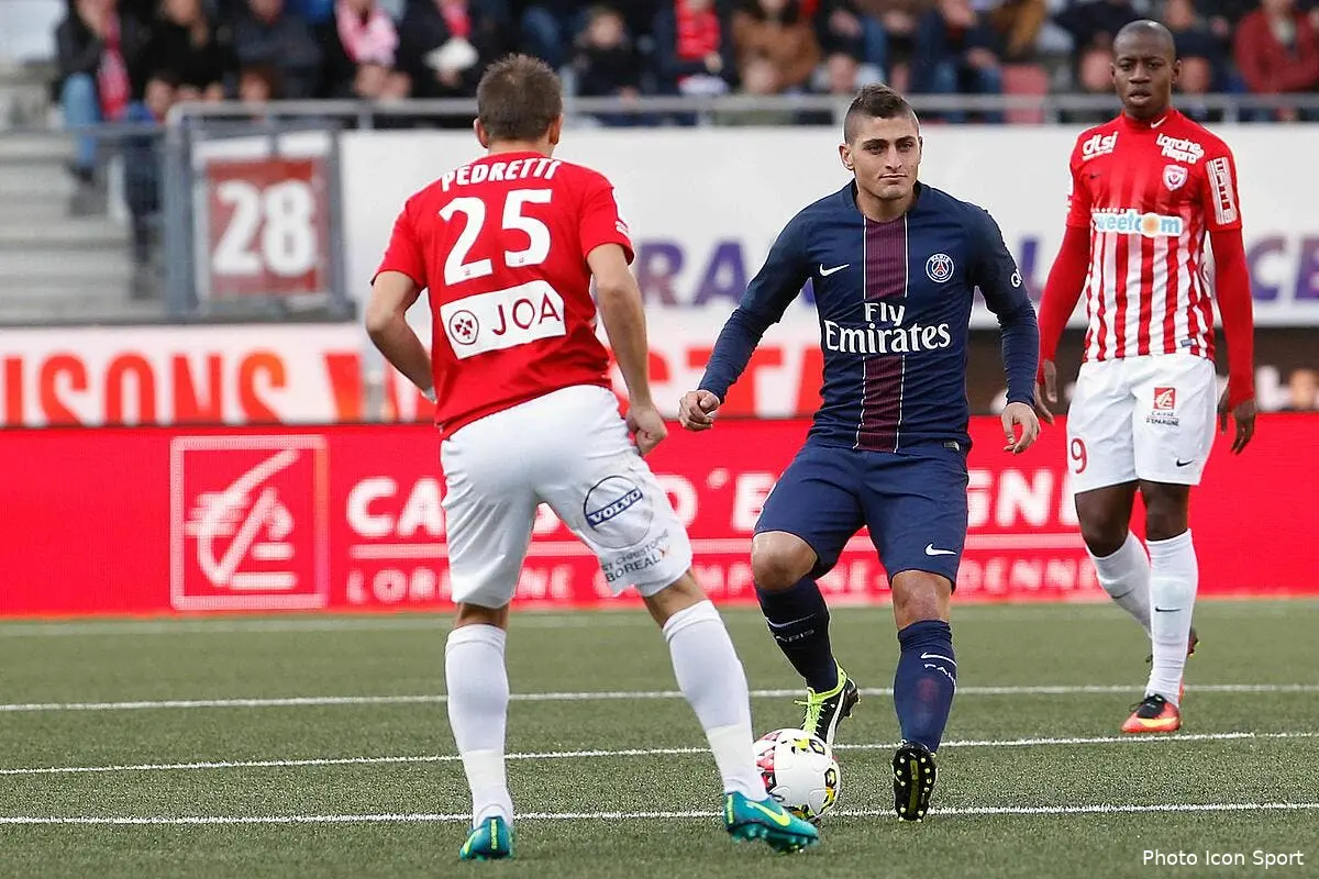 Oups ! Un facteur jette deux sacs de courriers pour aller voir Nancy-PSG