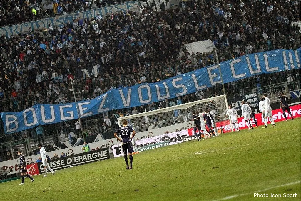 photo le rappel a l ordre des supporters marseillais 66721 15104
