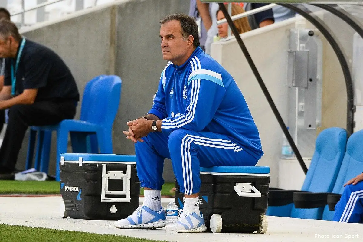 Pierre Ménès agacé par « le cinoche » de Marcelo Bielsa