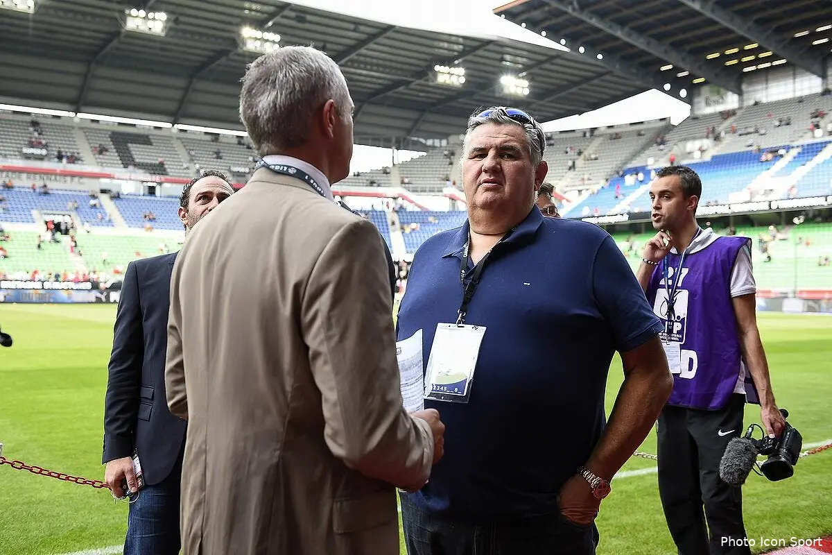 Pierre Ménès repasse une deuxième couche sur la LFP
