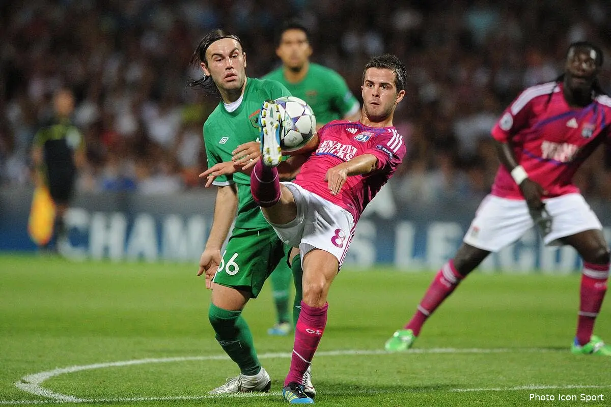 Pjanic compte bien s'imposer dans le nouvel OL
