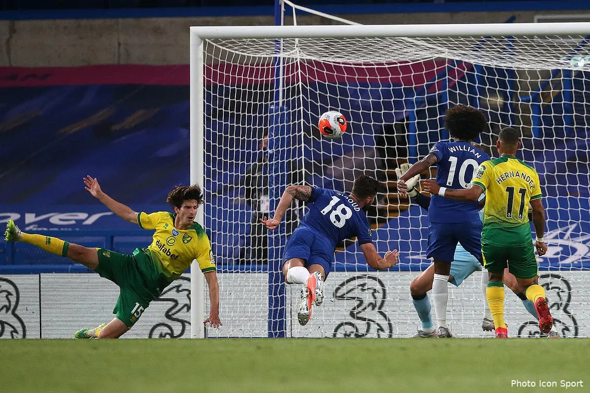 pl giroud propulse chelsea sur le podium icon fil chelsea norwich 010289263