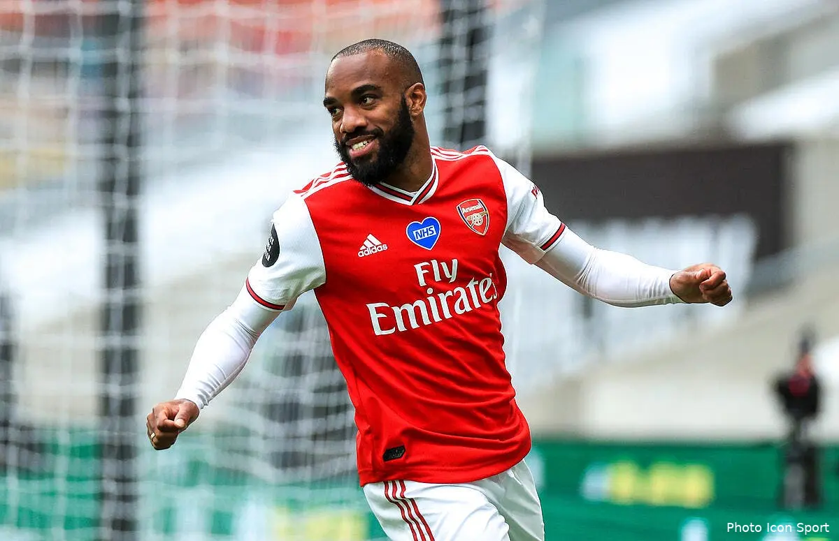 pl le coup de canon enorme de lacazette icon 54441906289101