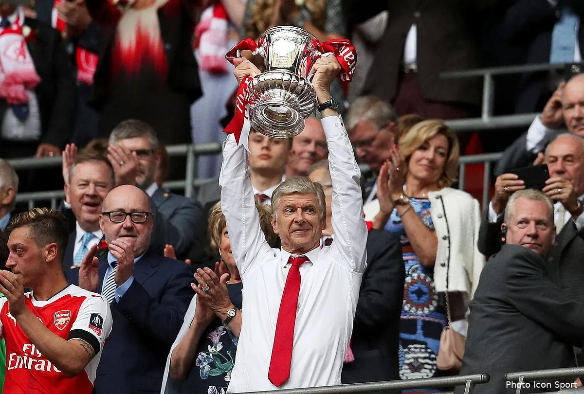 PL : Wenger out ? Non il prolonge deux ans annonce la BBC !