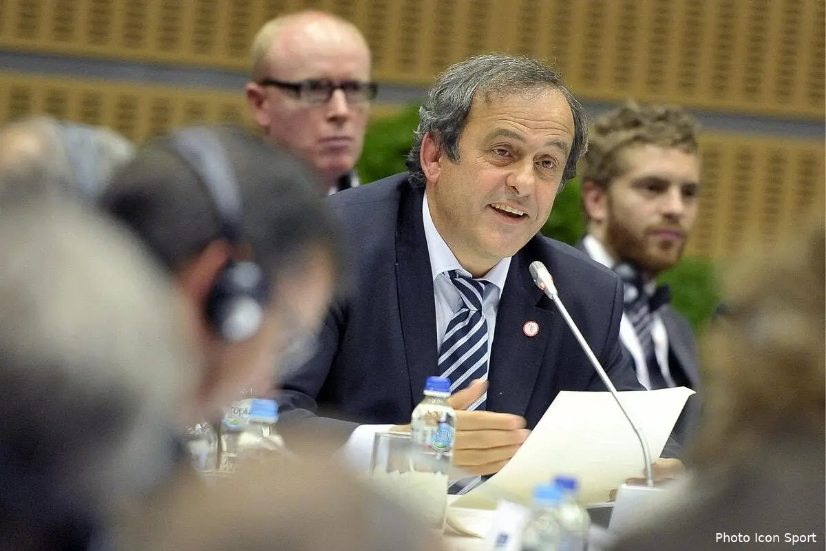 Platini se fait traiter de « bouffon » par le président de Sion