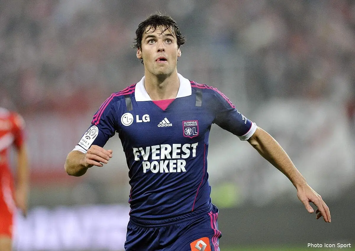 Pour Noël, Larqué découpe Gourcuff en rondelles