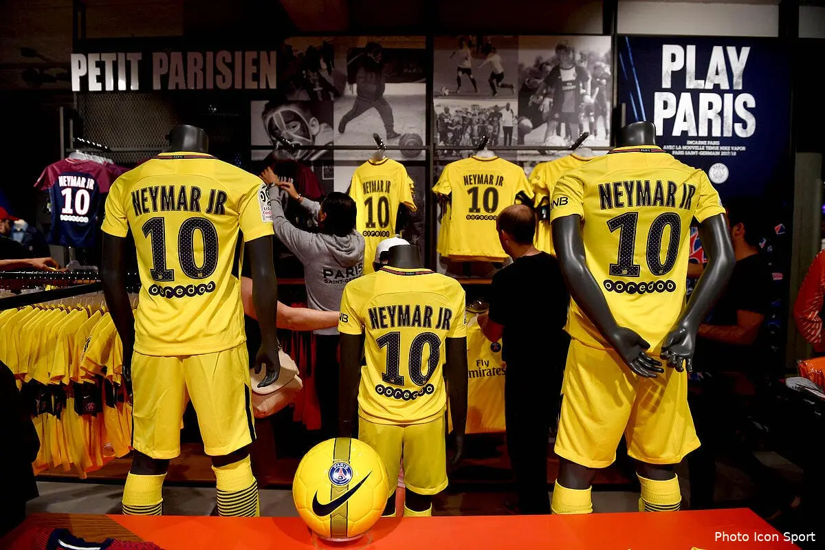 PSG : 12.000 maillots Neymar vendus, plus d'1ME déjà encaissés !