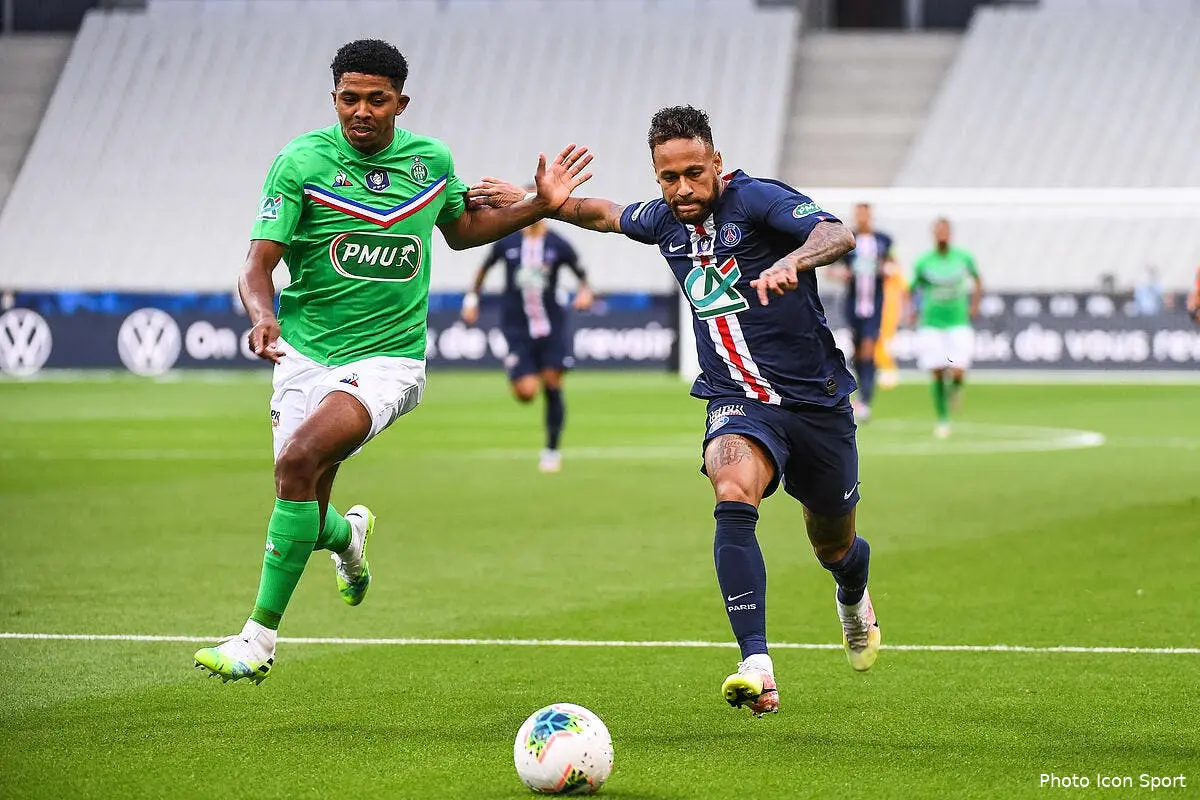 psg asse tacle assassin bagarre carton rouge le foot francais a repris icon bap 240720 93 024290045
