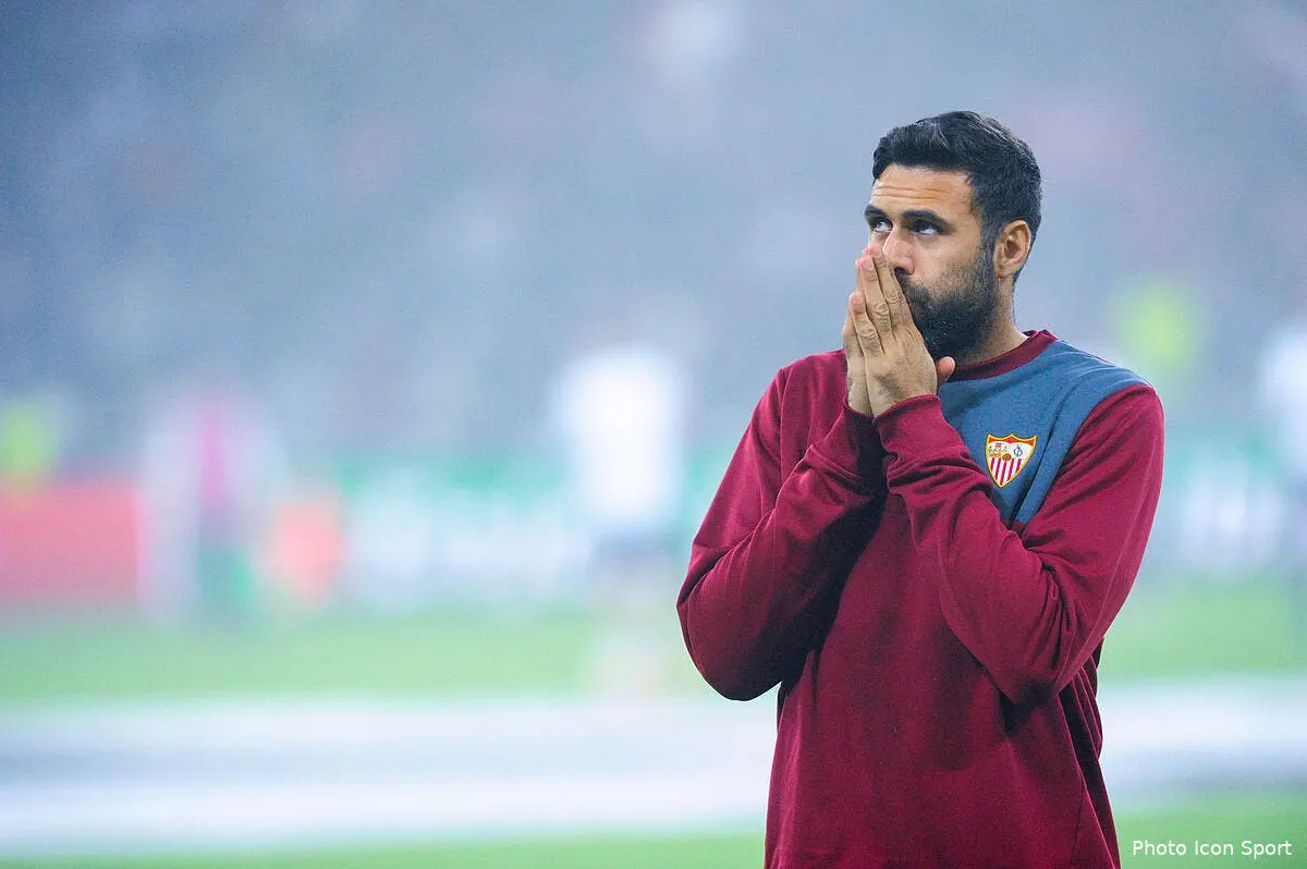 psg au fond du trou a seville sirigu peut rebondir a chelsea sirigu 10168766
