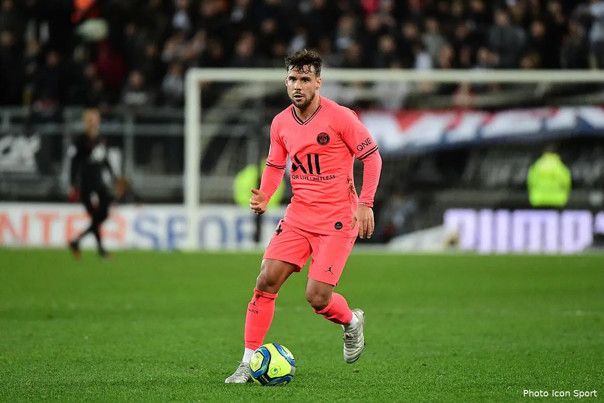 psg bernat pret a partir grosse alerte a paris icon winter 15022020120239289843
