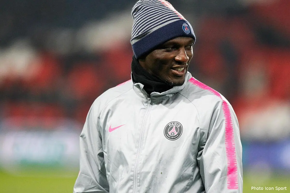 psg camara conserve dans le staff de pochettino icon fid 230119 08 62 302883