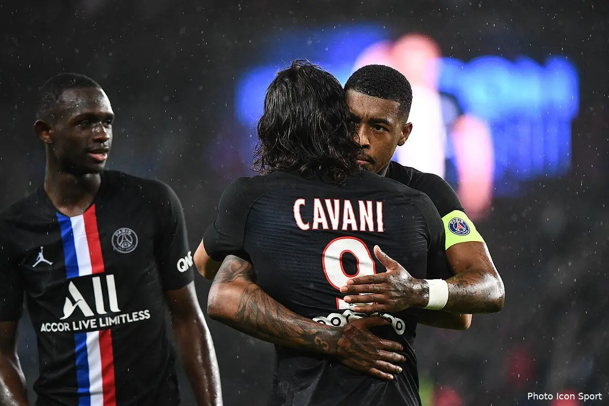 psg cavani reste a paris merci manchester united icon dib 010220 10 77277193