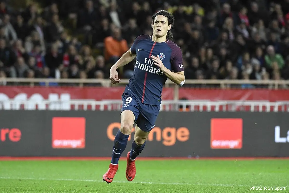 PSG : Cavani tire un penalty...et le rate !