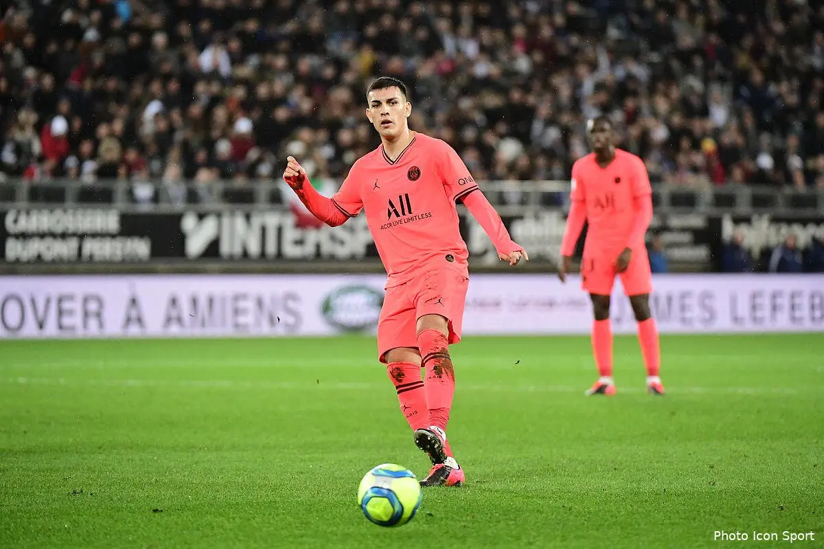 psg ce joueur que paris ne doit surtout pas vendre au mercato icon winter 15022020120058284801
