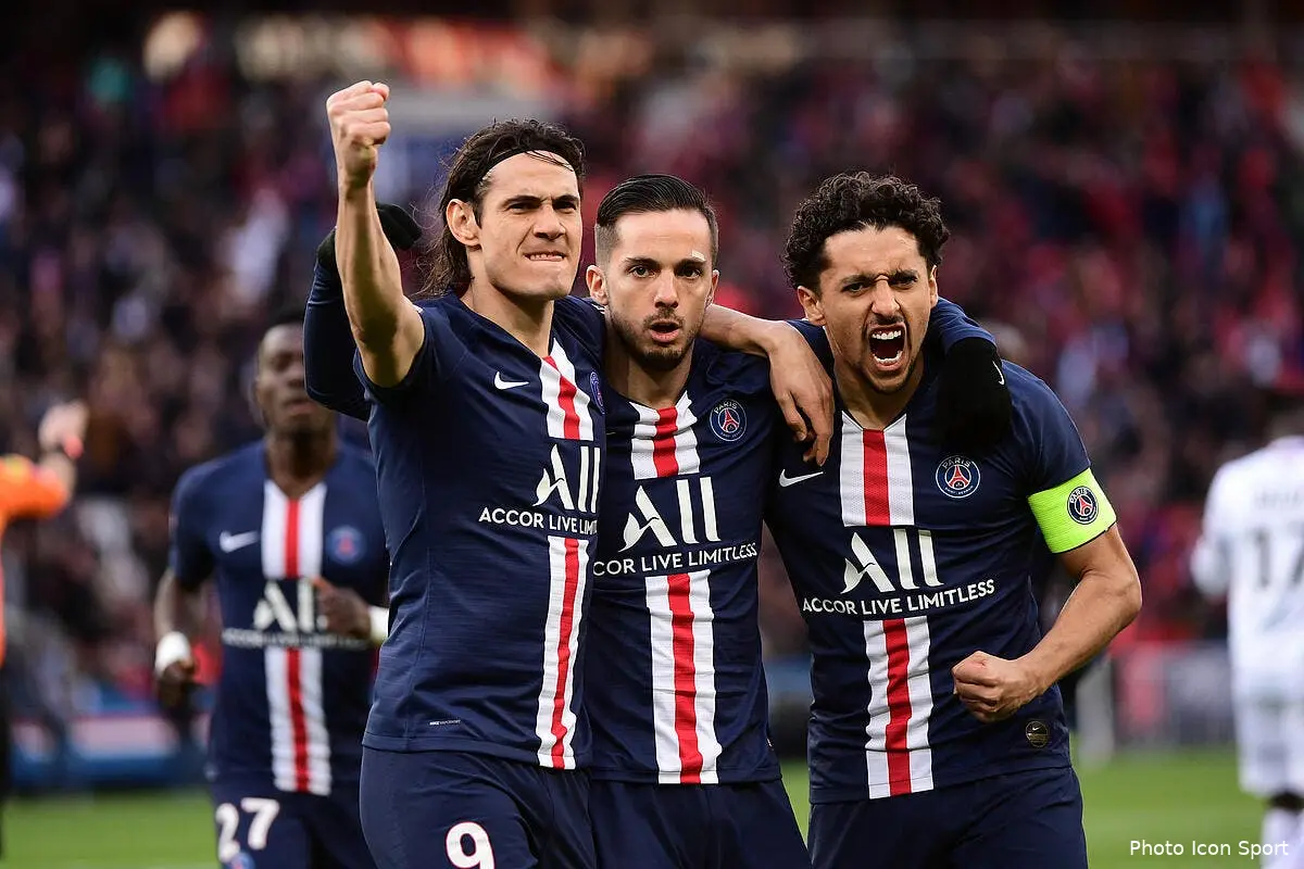 psg coup de theatre cavani reve de prolonger icon winter 29022020121575281981