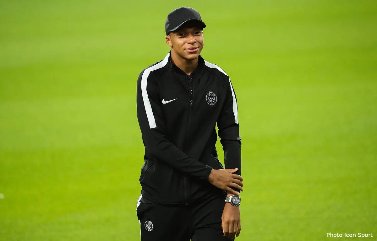 psg courbis alerte emery sur les conneries de mbappe mbappe 27197699