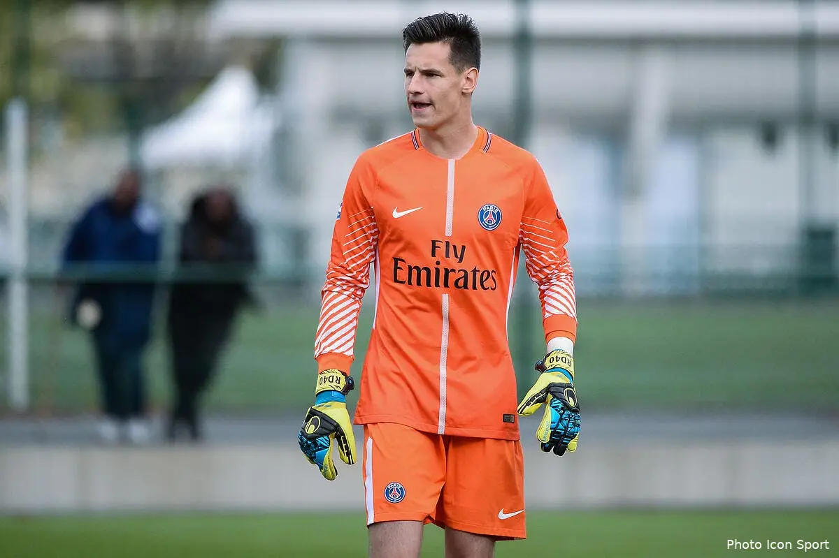 PSG : Descamps prolongé jusqu'en 2021 et prêté aussitôt en L2