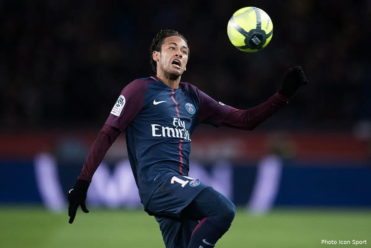 PSG : Dugarry le Bisounours clashe le déplorable Neymar