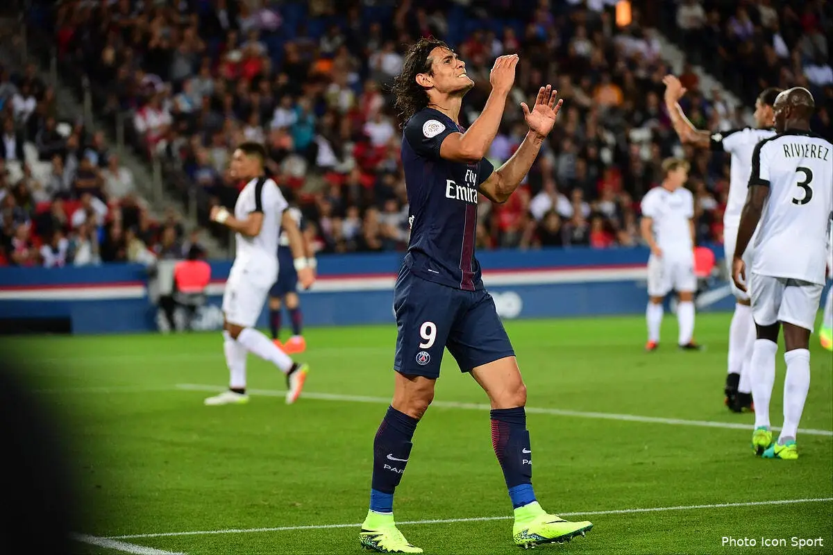 PSG : Dugarry exige un cessez-le-feu sur Edinson Cavani