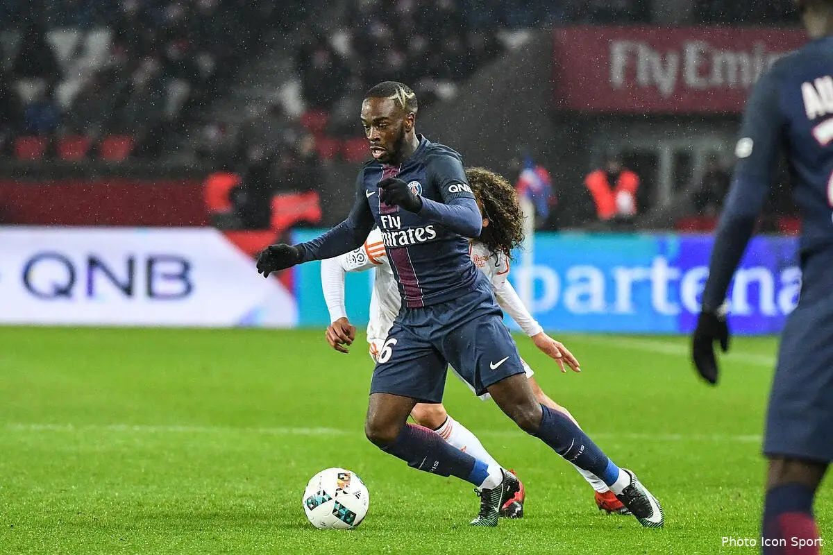PSG : Emery laisse filer Jesé, mais retient Ikoné